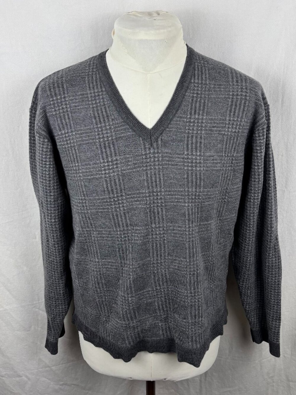 Paul Smith Extra Fine Merino Wool Plaid V-Neck Sweater XXL Made Italy